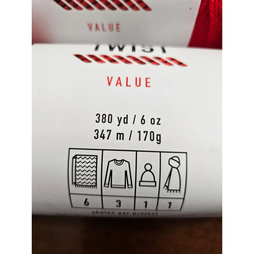 Big Twist Value Yarn Varsity Red 100 Acrylic 380 Yds 6 Oz Lot 642540‎